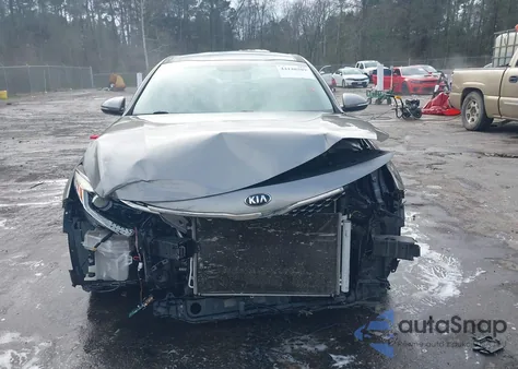 2017 Kia Optima Ex z USA, uszkodzony, nr VIN 5XXGU4L32HG174307